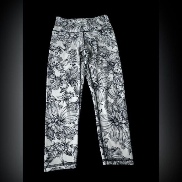 Balance Collection Buttery Soft leggings (medium) - Picture 1 of 4